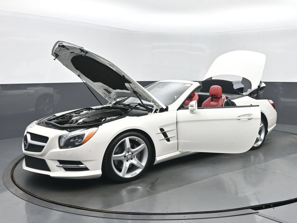 Used 2016 Mercedes-Benz SL 550 image 31