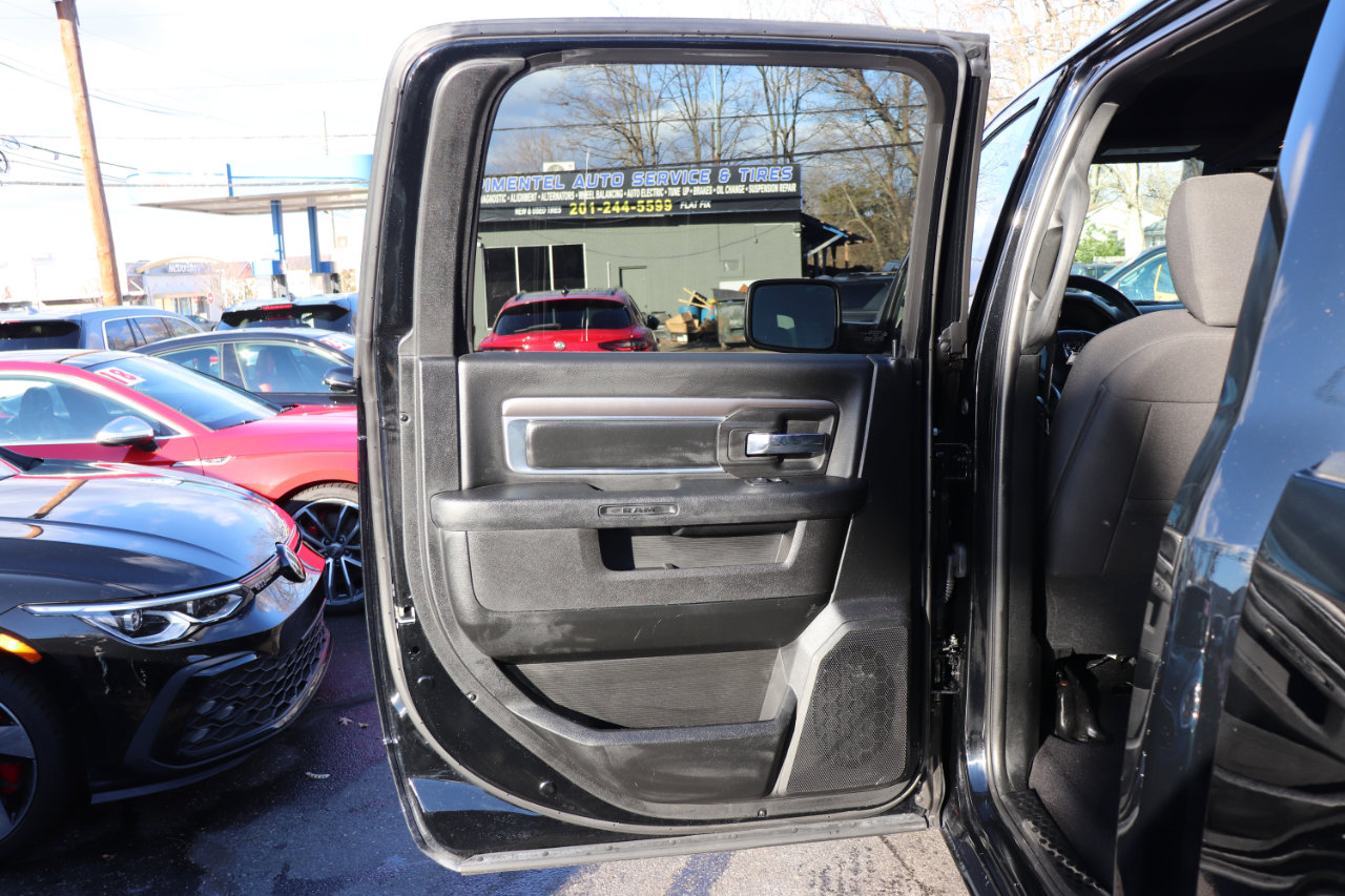 Used 2024 RAM 1500 Classic Warlock image 23