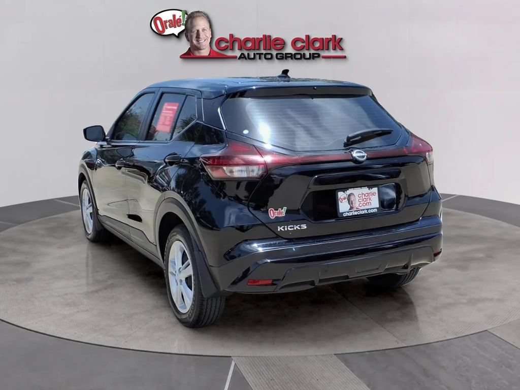 Used 2024 Nissan Kicks S FWD image 3
