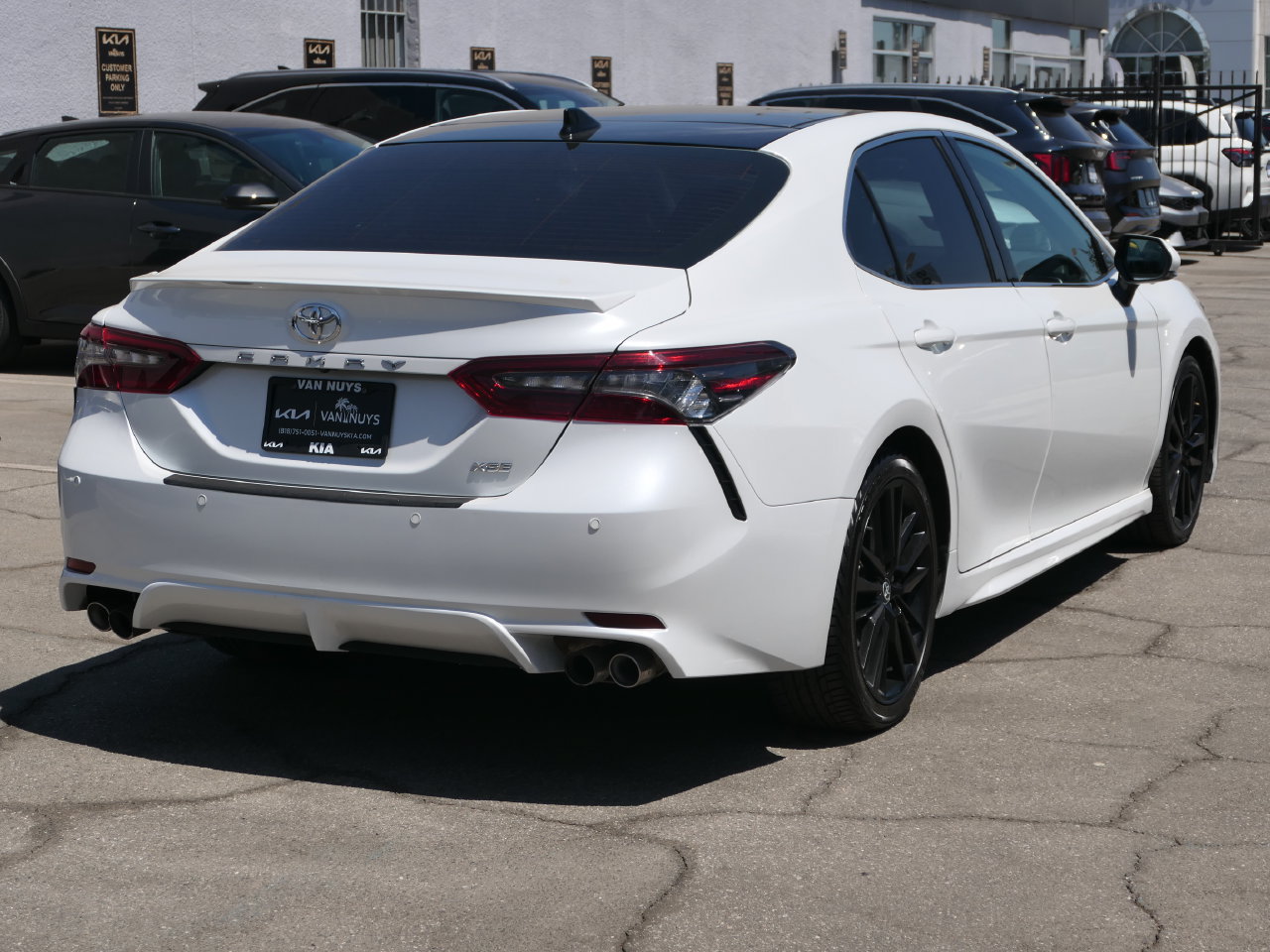 Used 2024 Toyota Camry XSE w/ Navigation Package FWD image 3