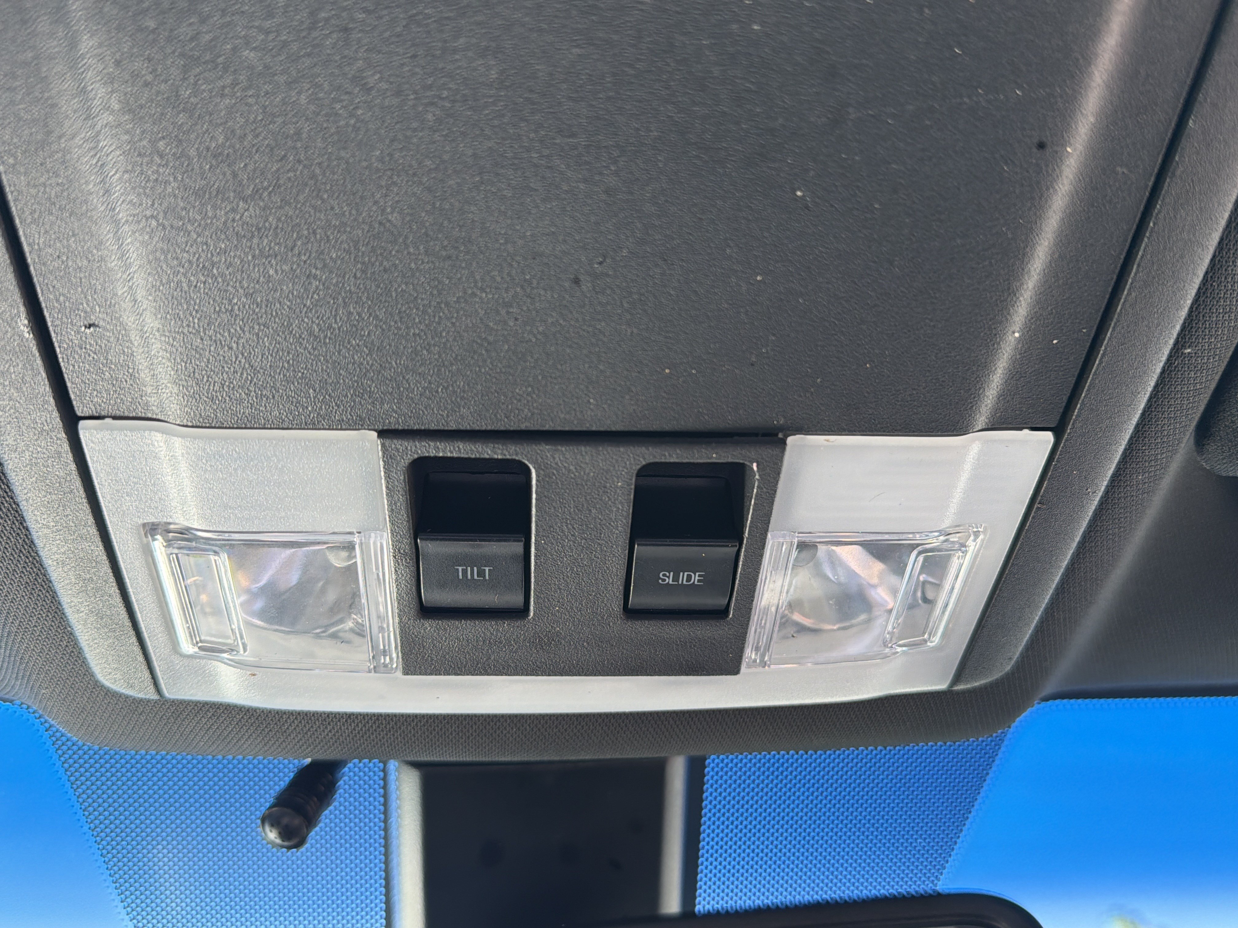 Used 2015 Ford Taurus Limited w/ Equipment Group 301A FWD image 19
