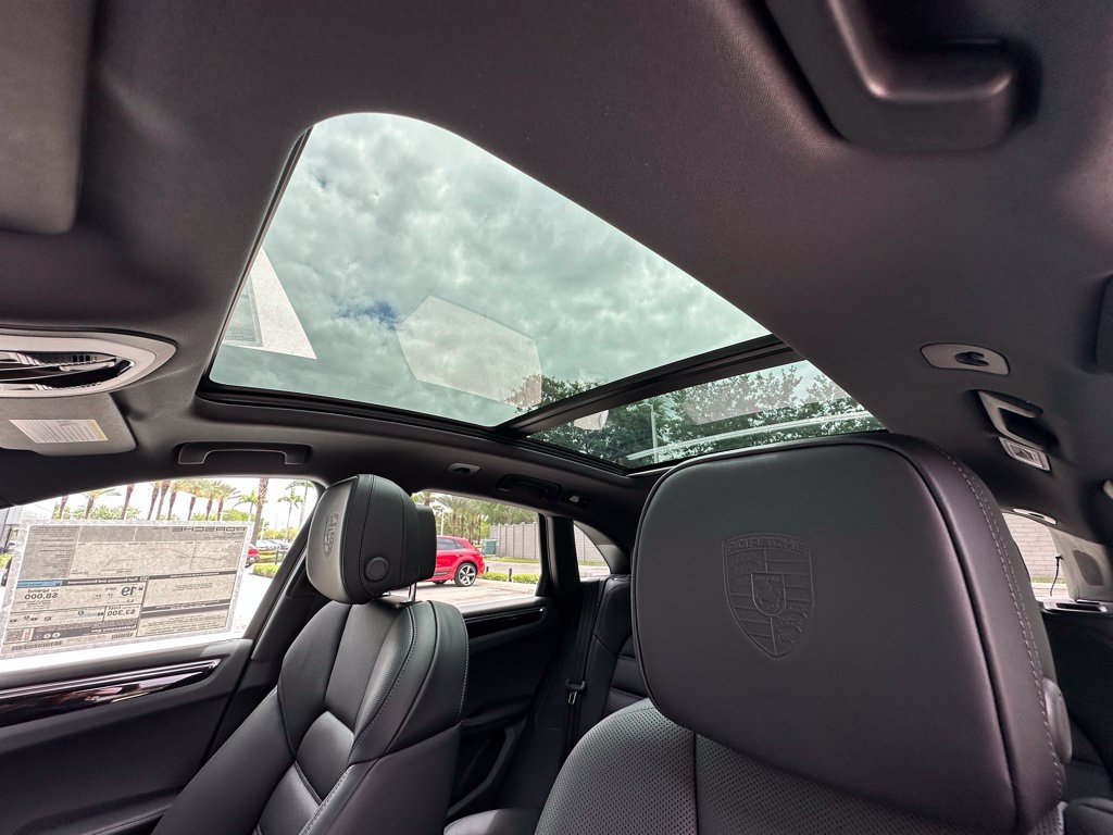Used 2026 Porsche Macan S AWD/4WD image 26