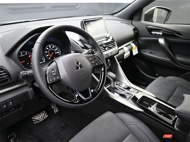 New 2025 Mitsubishi Eclipse Cross SE image 4