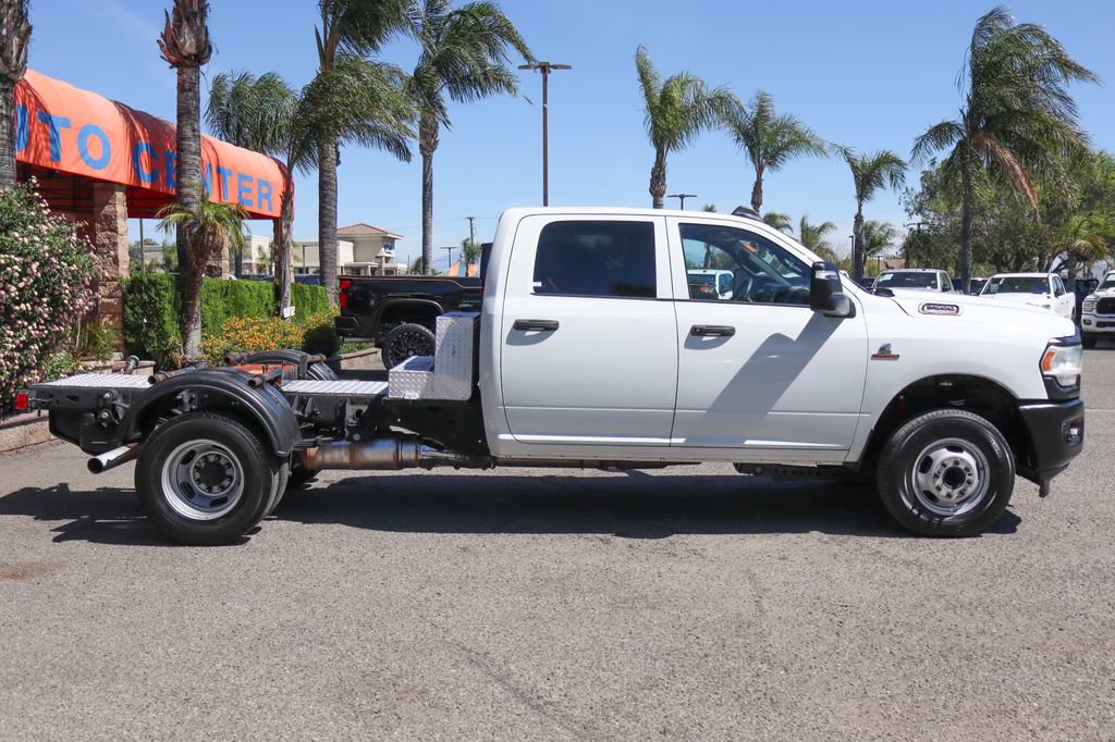Used 2023 RAM 3500 Tradesman w/ Electrical Accessory Group RWD image 9