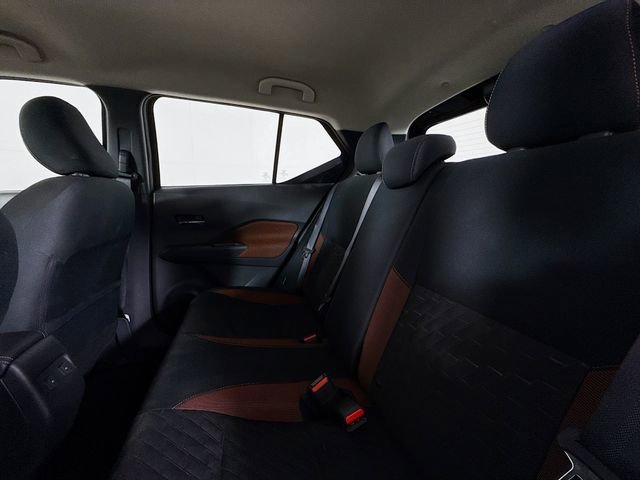 Used 2024 Nissan Kicks SR image 17