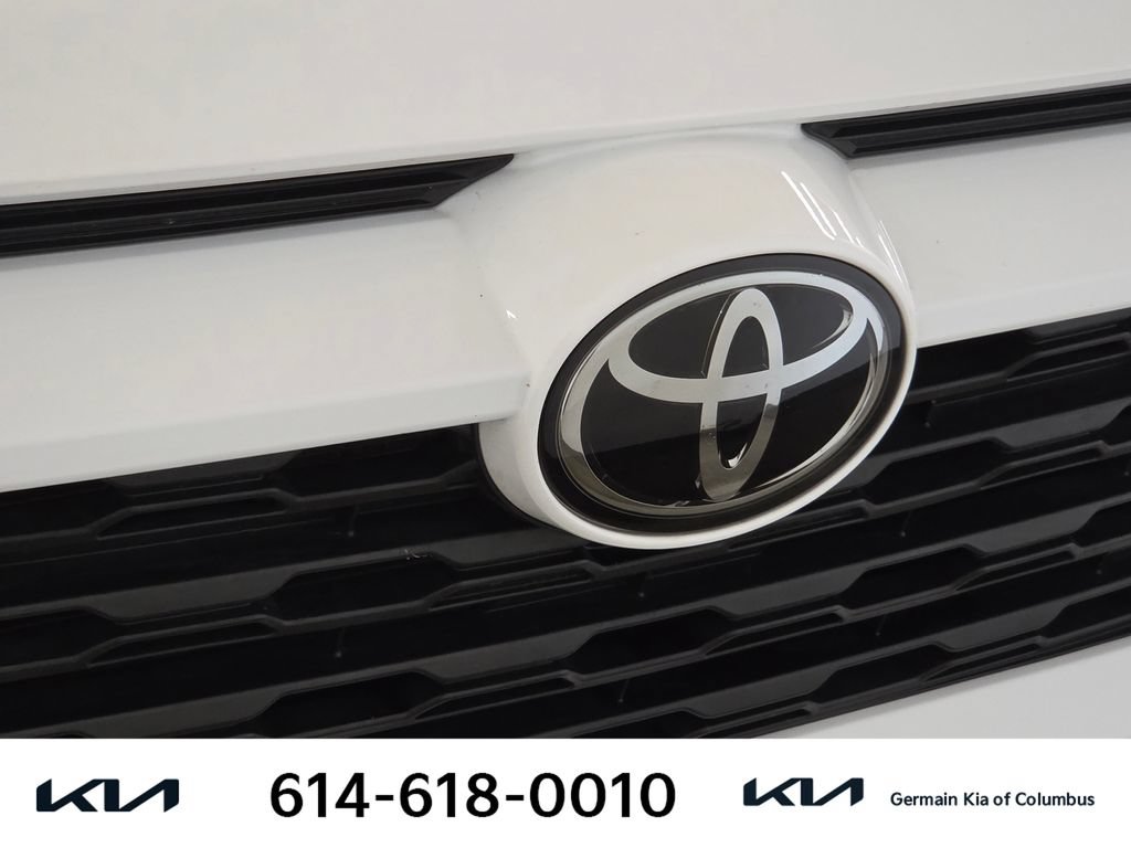 Used 2023 Toyota RAV4 LE FWD image 13