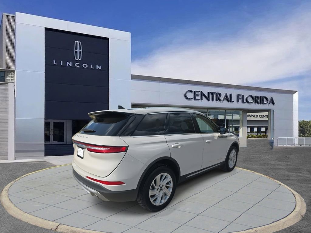 Used 2022 Lincoln Corsair FWD image 2