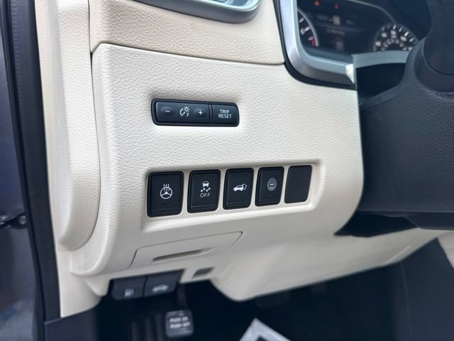 Used 2023 Nissan Murano SL w/ Cargo Package AWD/4WD image 8