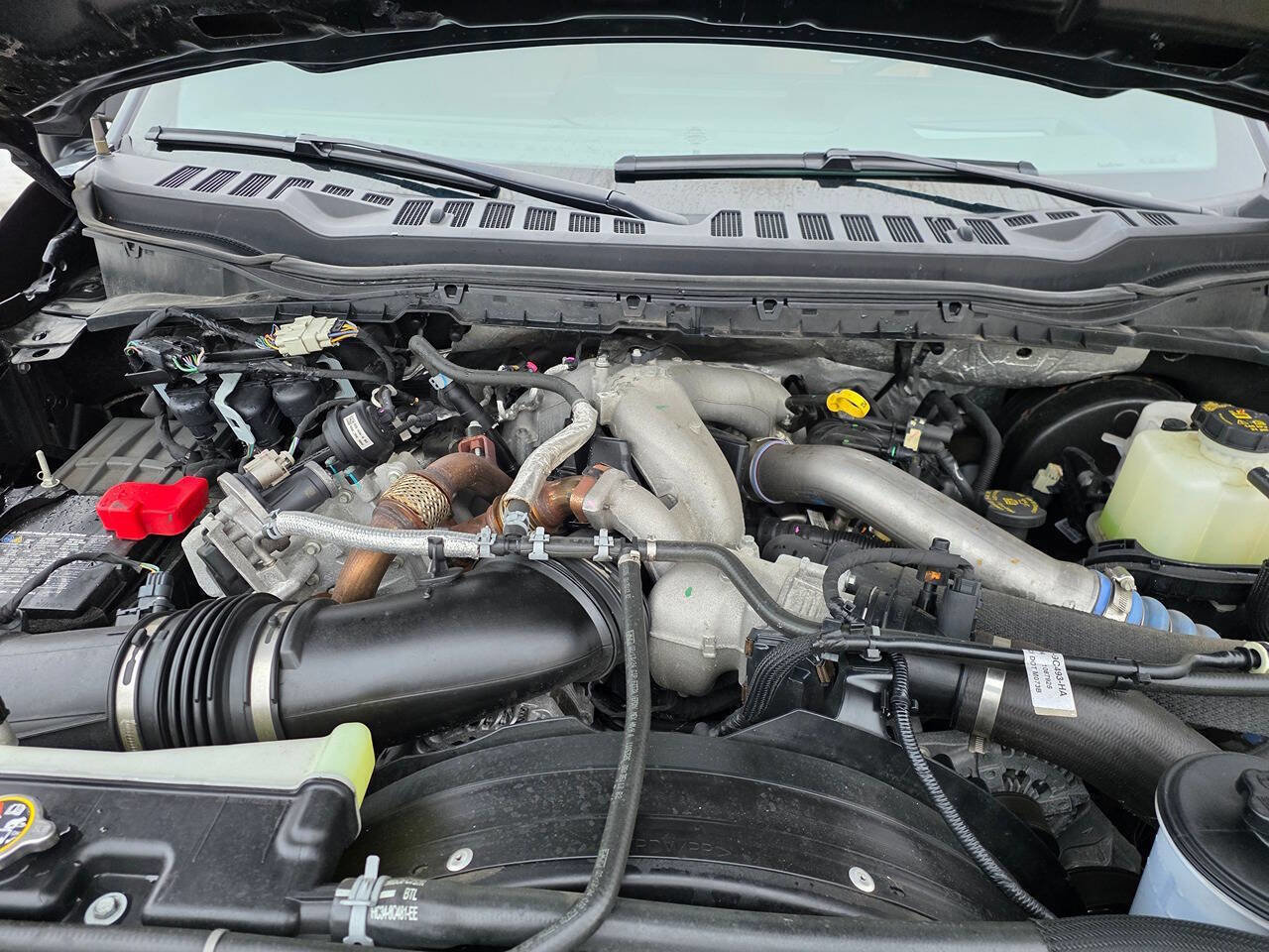 Used 2024 Ford F350 Platinum w/ FX4 Off-Road Package image 15