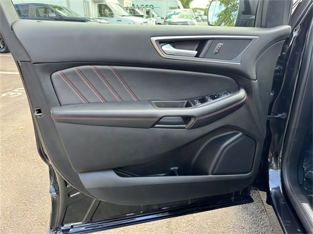 Used 2024 Ford Edge ST-Line w/ Cargo Accessory Package image 25