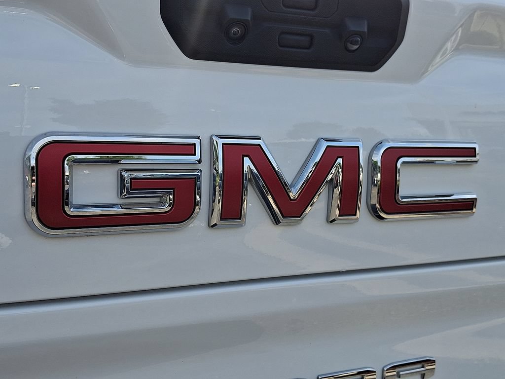 Used 2024 GMC Sierra 1500 AT4 w/ Technology Package AWD/4WD image 35