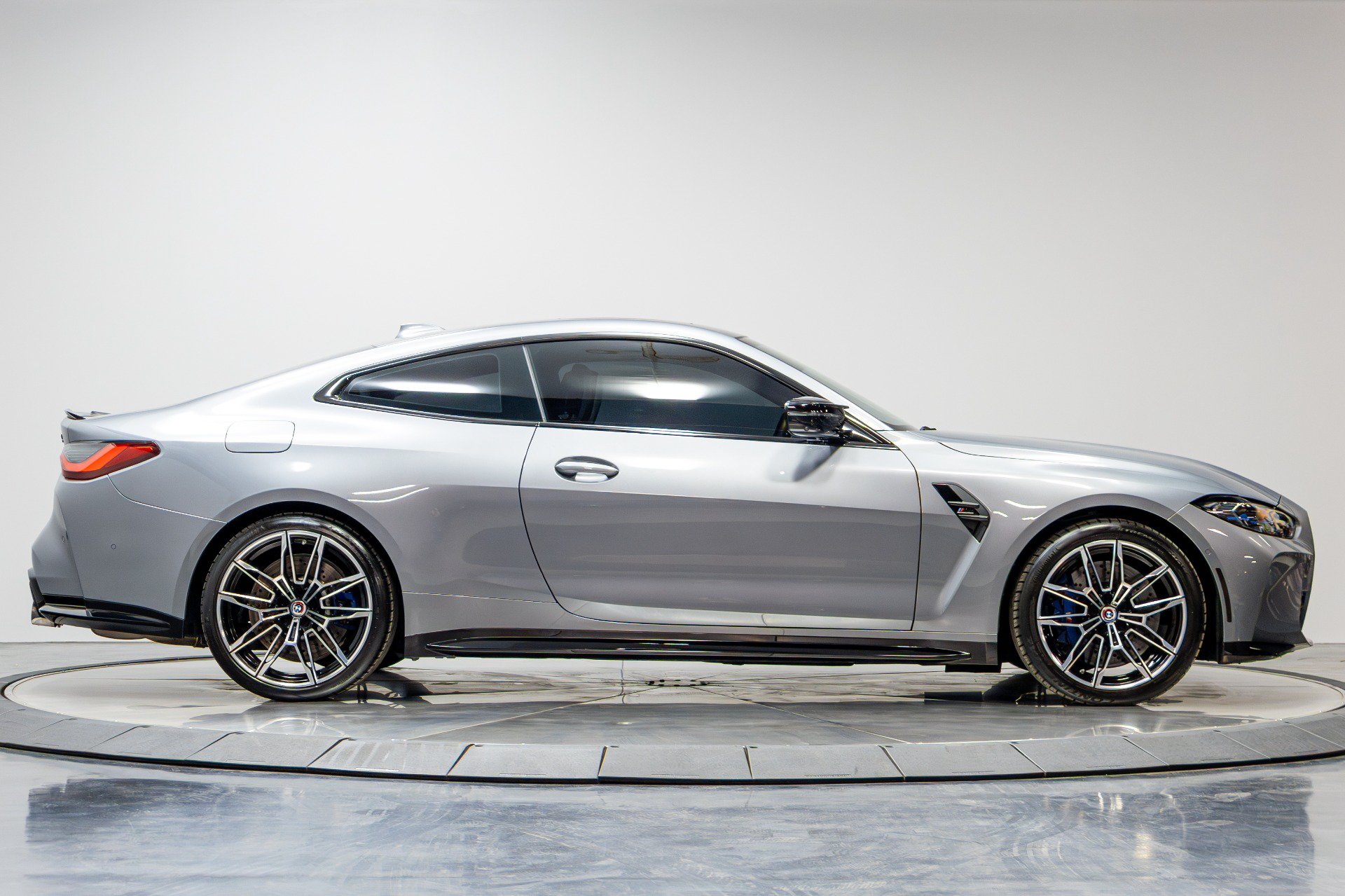 Used 2023 BMW M4 xDrive Competition w/ Executive Package AWD/4WD image 18