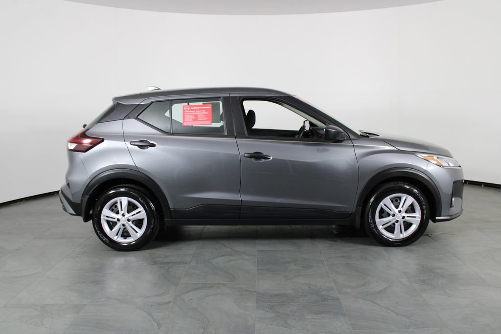 Certified 2025 Nissan Kicks Play S image 15