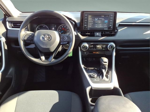 Used 2022 Toyota RAV4 LE AWD/4WD image 17