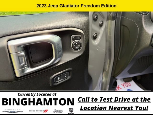 Used 2023 Jeep Gladiator Sport AWD/4WD image 15