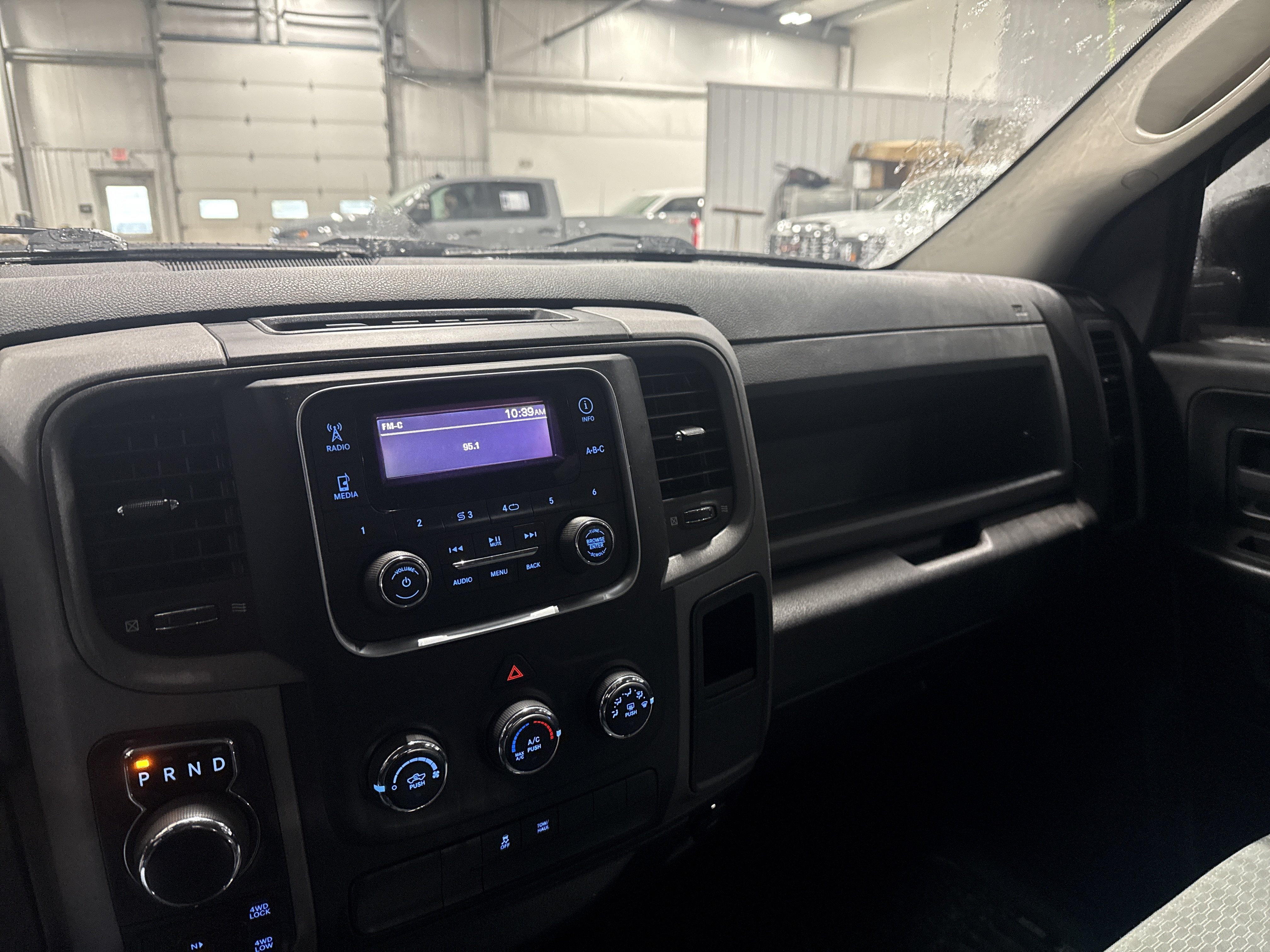 Used 2019 RAM 1500 Express AWD/4WD image 11