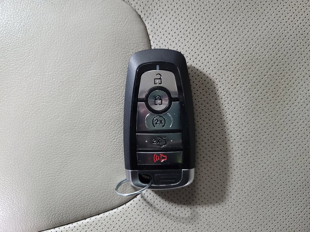 Used 2019 Ford Edge Titanium w/ Equipment Group 301A image 32