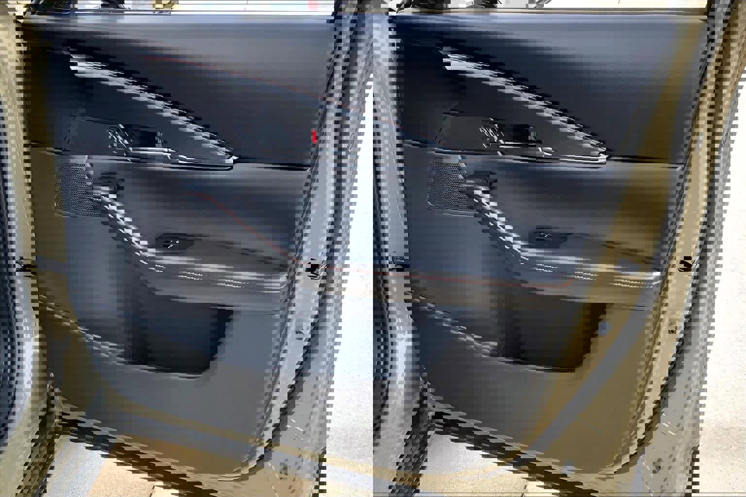 Certified 2025 MAZDA CX-30 Carbon image 24