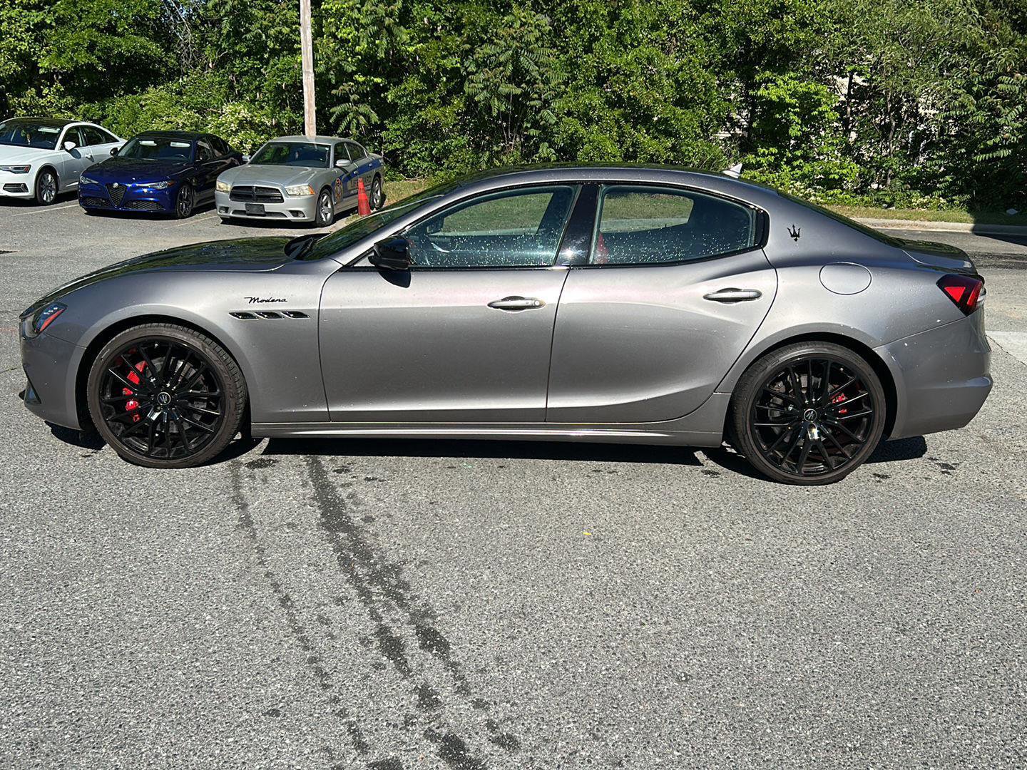 Used 2022 Maserati Ghibli Modena RWD image 2