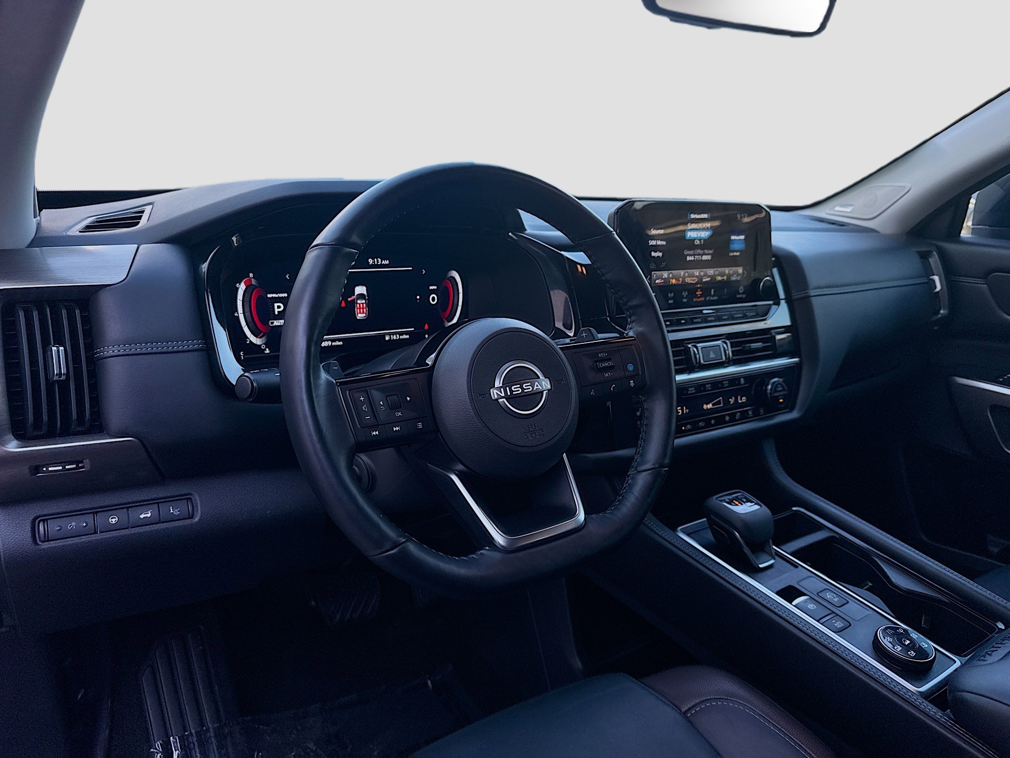 Used 2024 Nissan Pathfinder Platinum w/ Cargo Package AWD/4WD image 9
