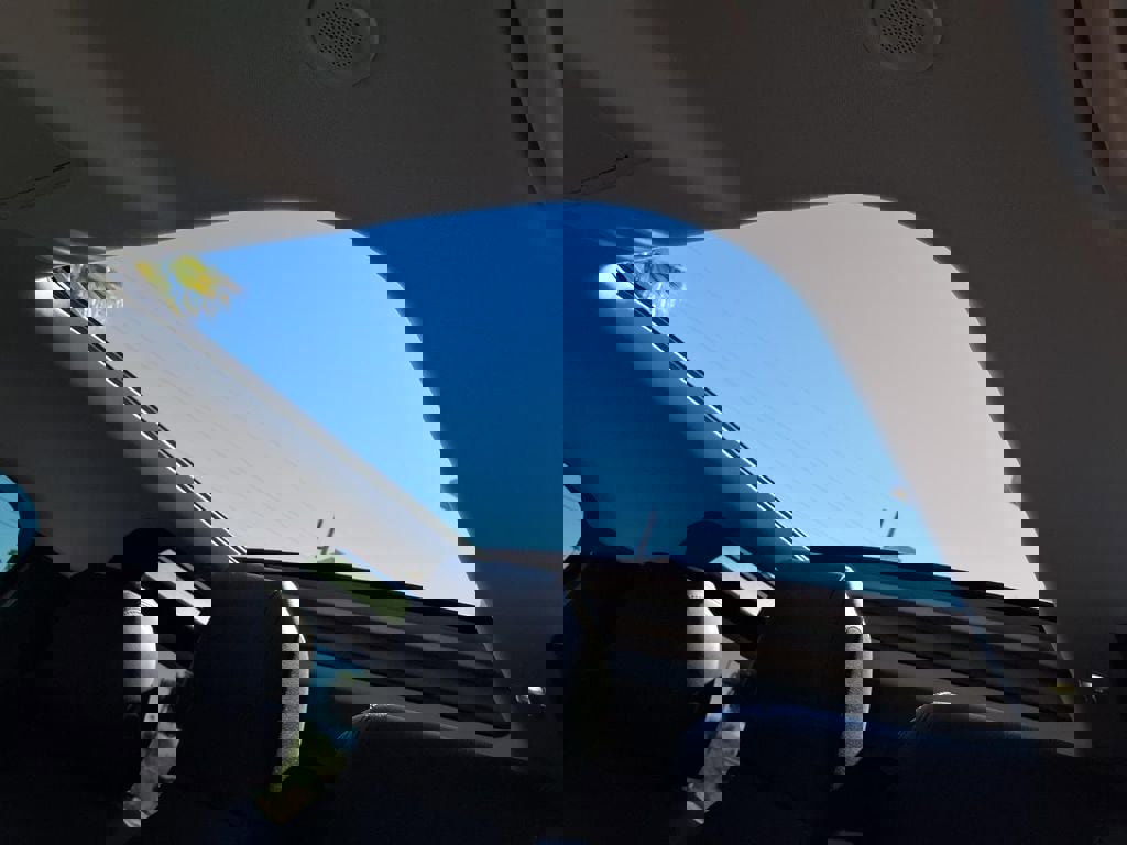 Used 2021 Land Rover Defender 90 First Edition image 8