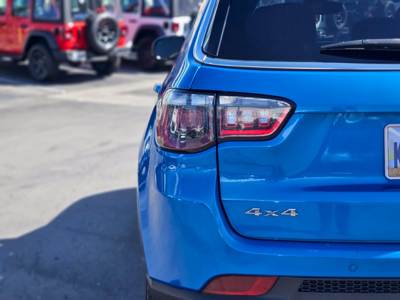 Used 2024 Jeep Compass Limited AWD/4WD image 8