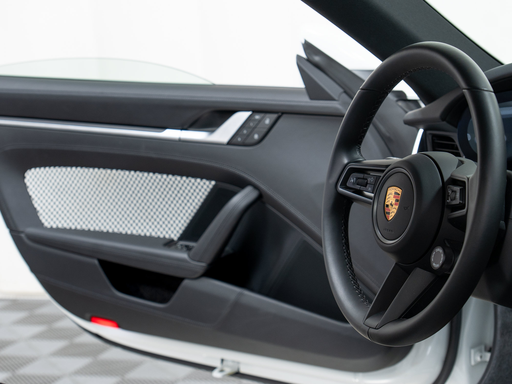 Certified 2024 Porsche 911 Carrera S RWD image 21