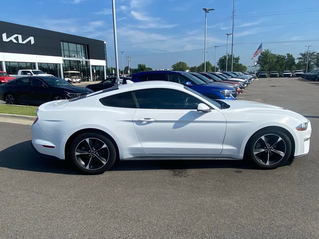 Used 2020 Ford Mustang Coupe RWD image 8