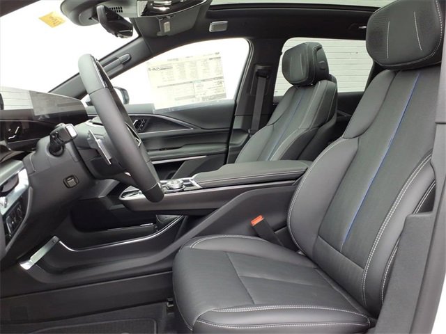 New 2026 Cadillac Lyriq V image 8