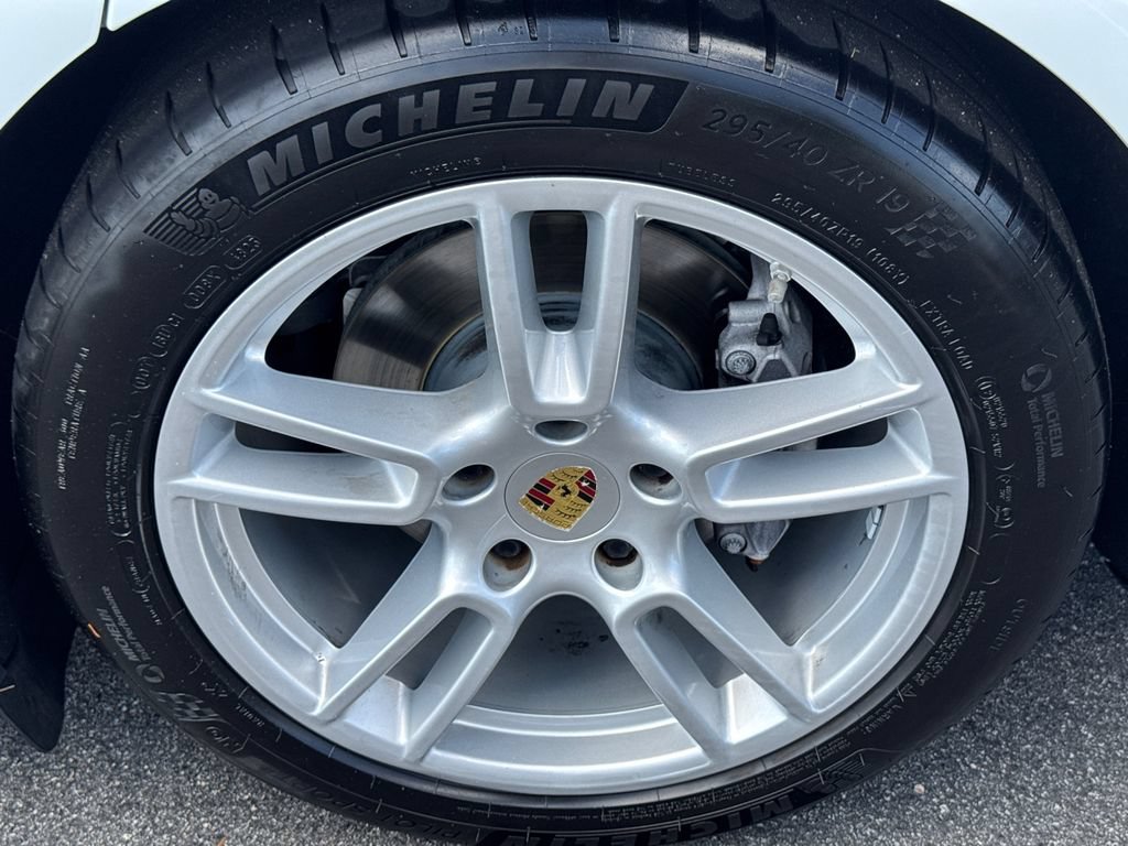 Used 2018 Porsche Panamera 4 AWD/4WD image 20