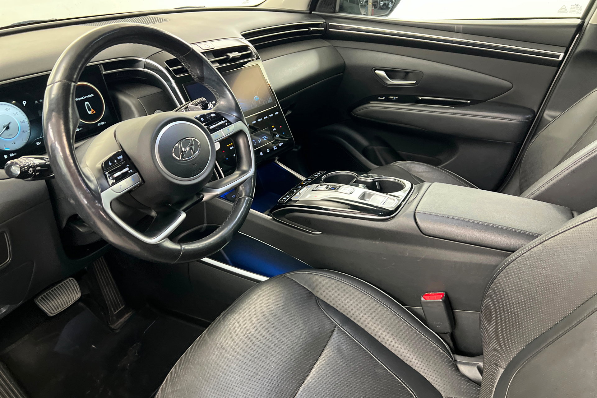 Used 2023 Hyundai Tucson Limited AWD/4WD image 17