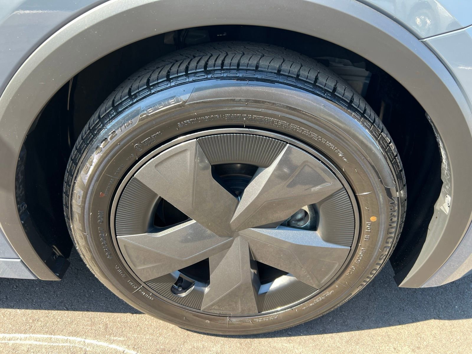 Used 2024 Toyota Prius Prime SE image 10