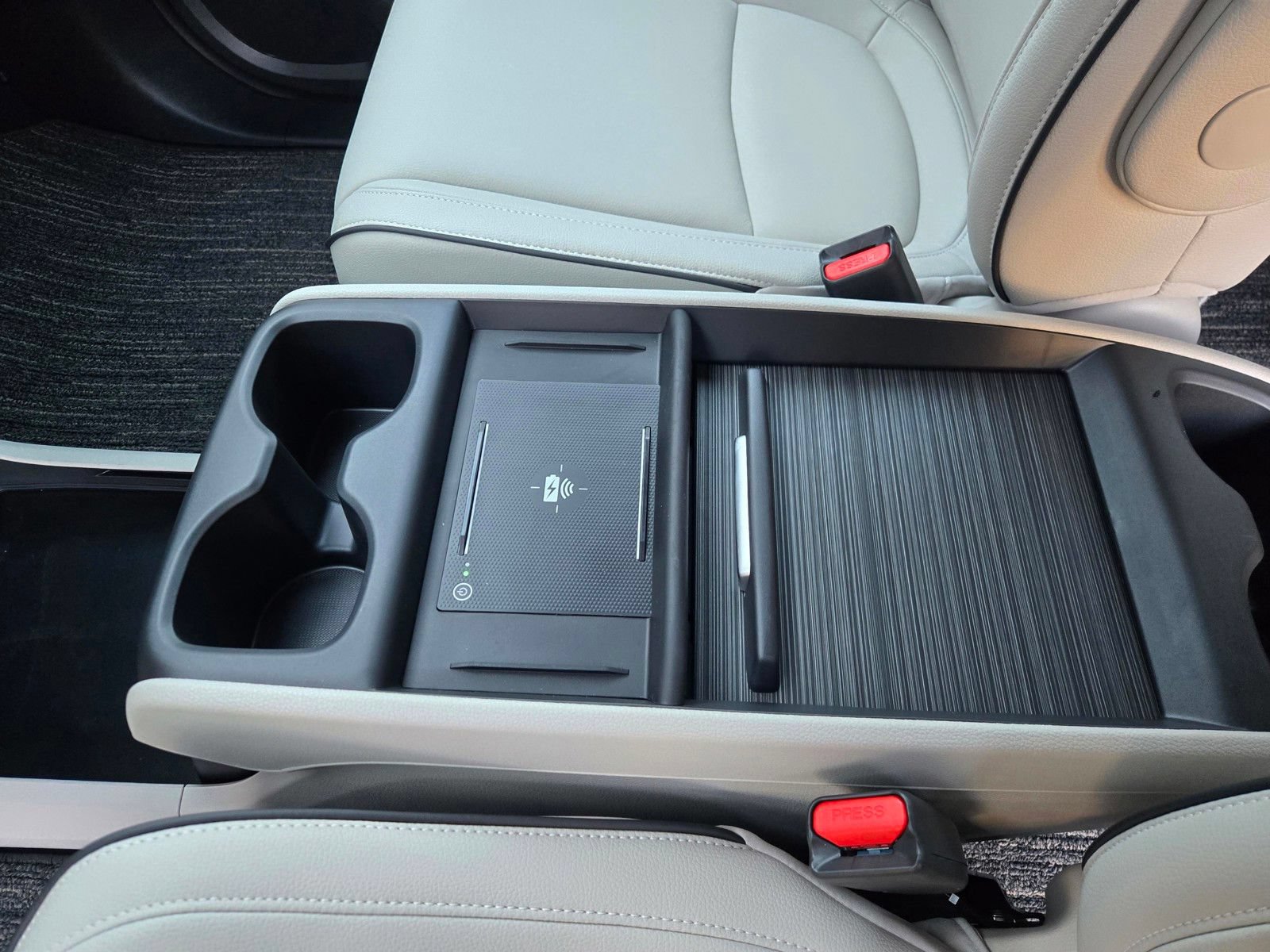 New 2026 Honda Odyssey Touring image 23