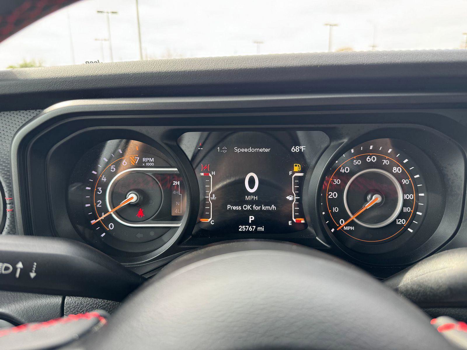 Used 2024 Jeep Gladiator Rubicon w/ Technology Group AWD/4WD image 10