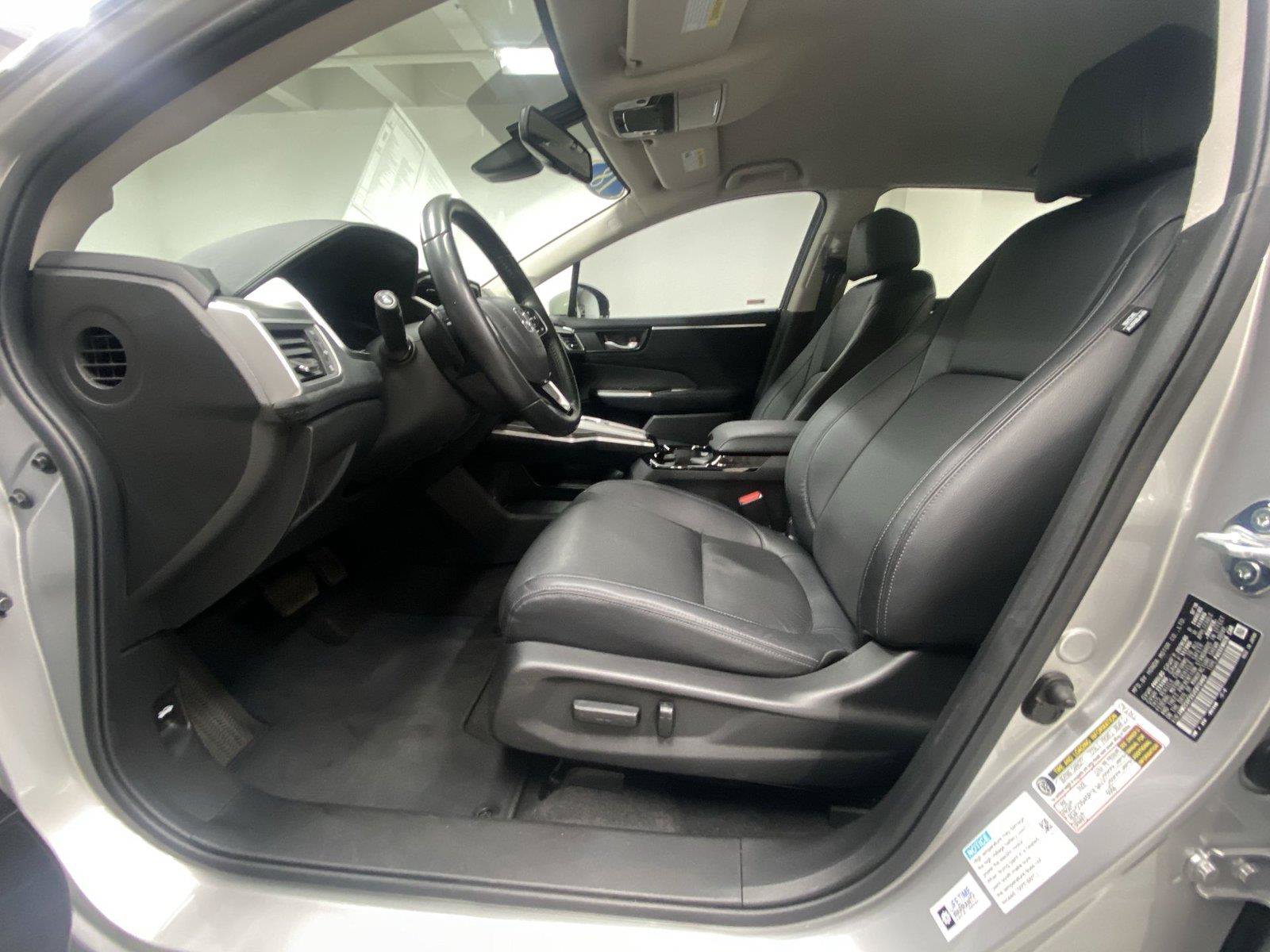 Used 2018 Honda Clarity Touring image 17