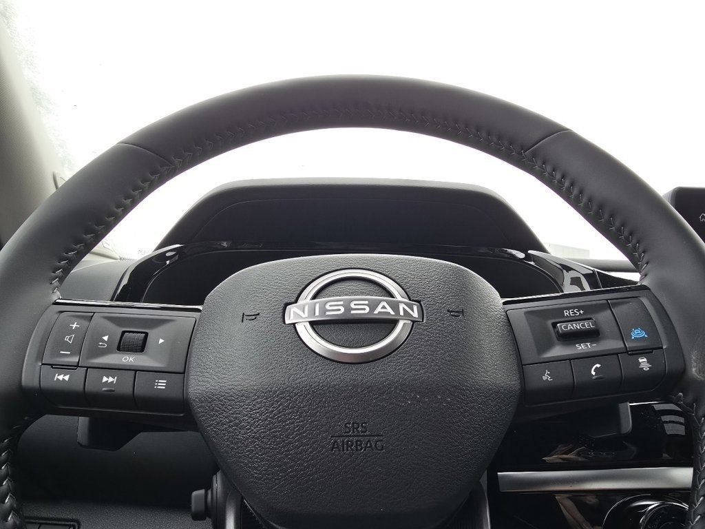 New 2026 Nissan Pathfinder Platinum image 16