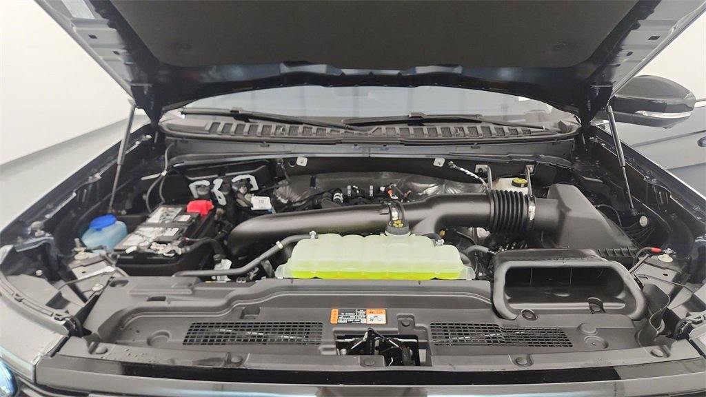 New 2025 Ford Expedition Active image 37