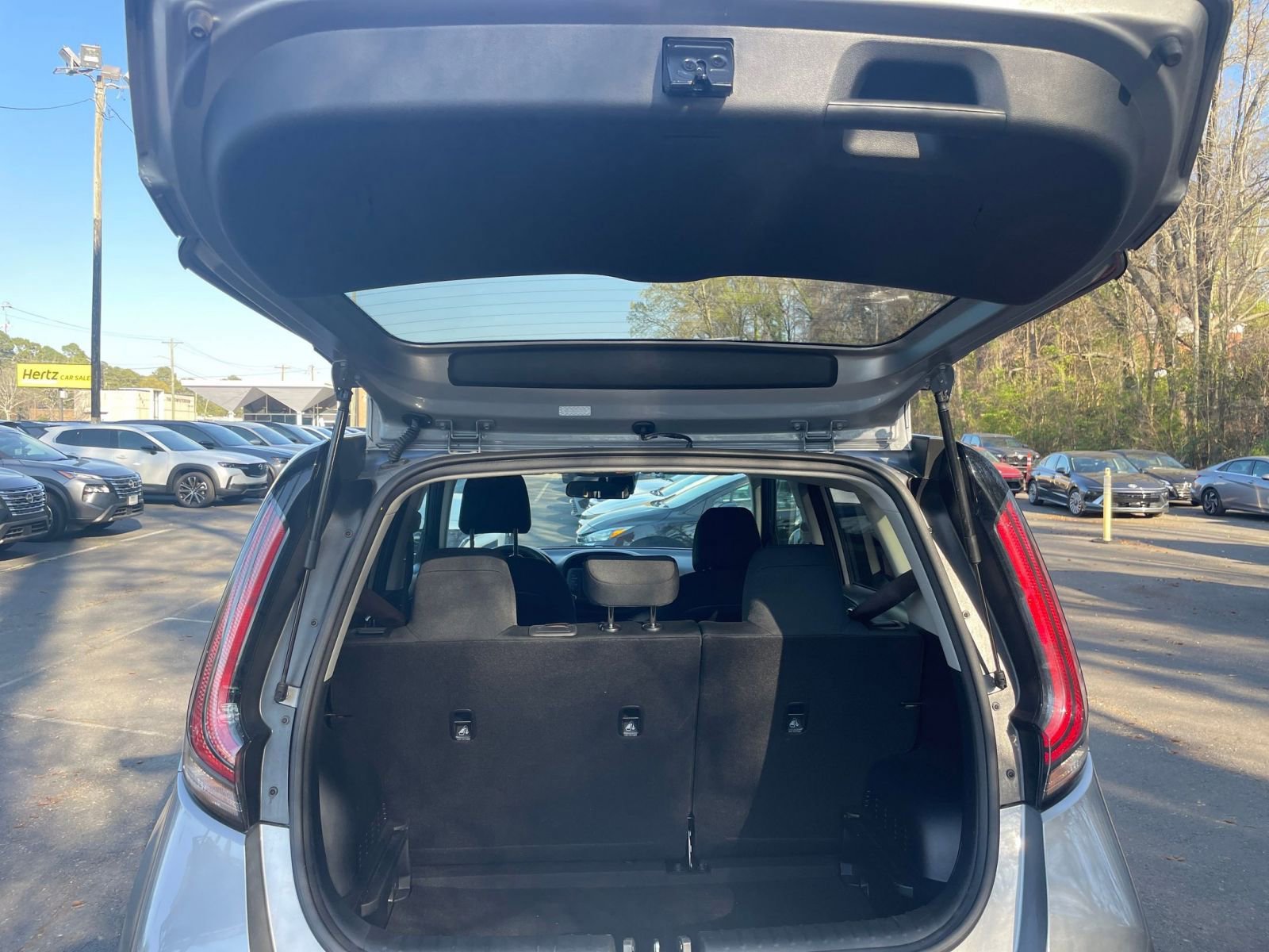 Used 2025 Kia Soul LX w/ LX Technology Package image 29