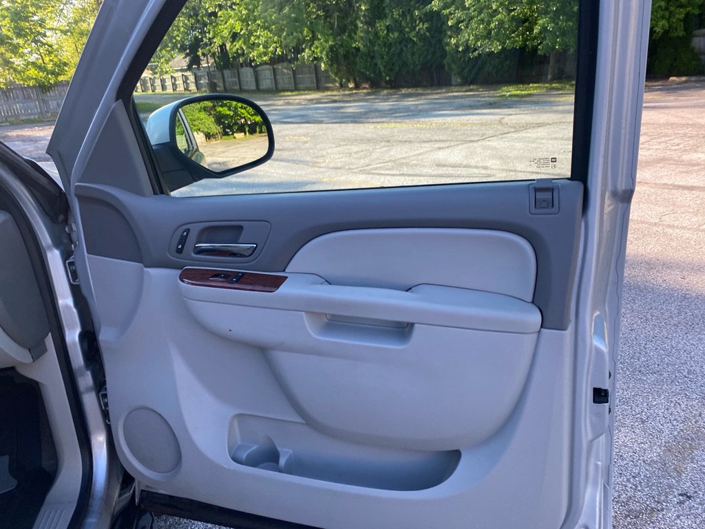 Used 2012 GMC Yukon SLT AWD/4WD image 23