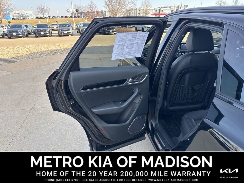 Used 2018 Audi Q3 quattro image 22
