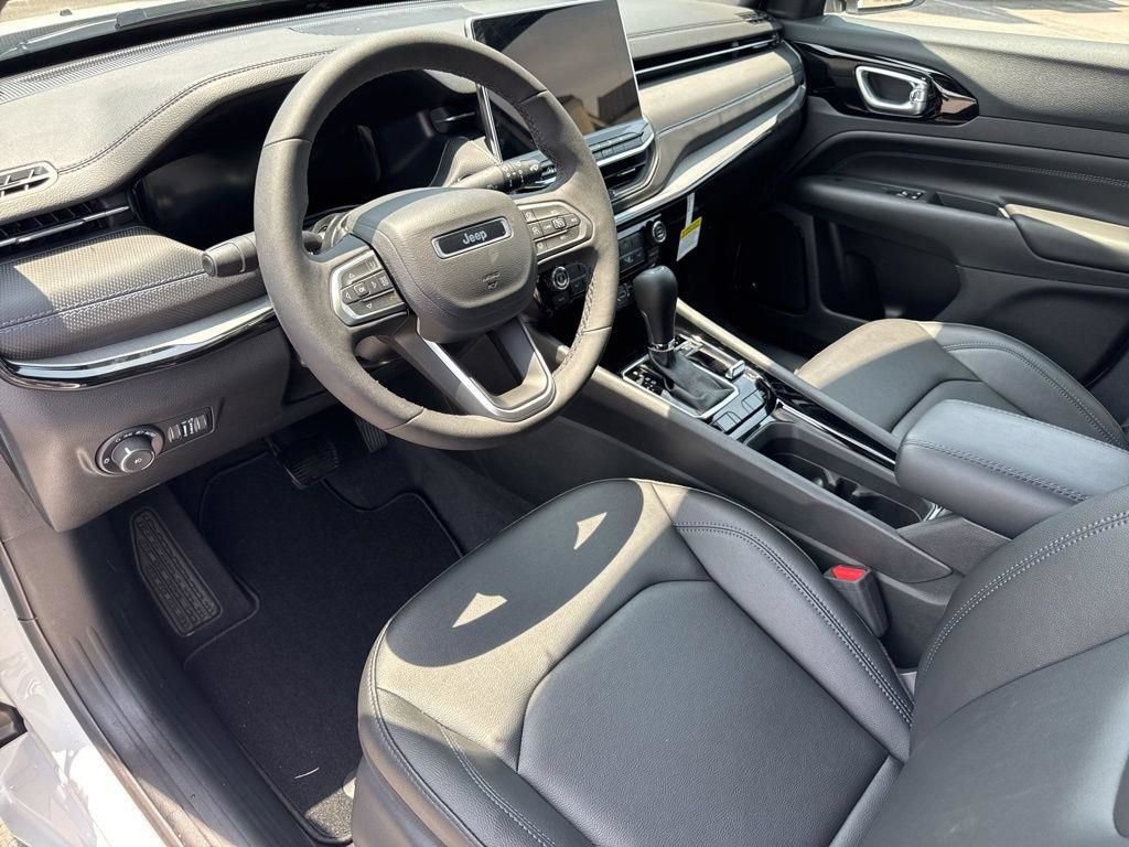 New 2025 Jeep Compass Limited w/ High Altitude Package AWD/4WD image 30