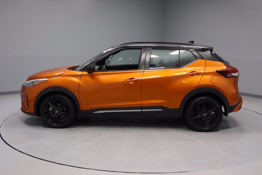 Certified 2023 Nissan Kicks SR w/ SR Premium Package FWD image 7