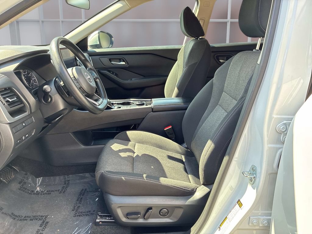 Used 2024 Nissan Rogue SV AWD/4WD image 23