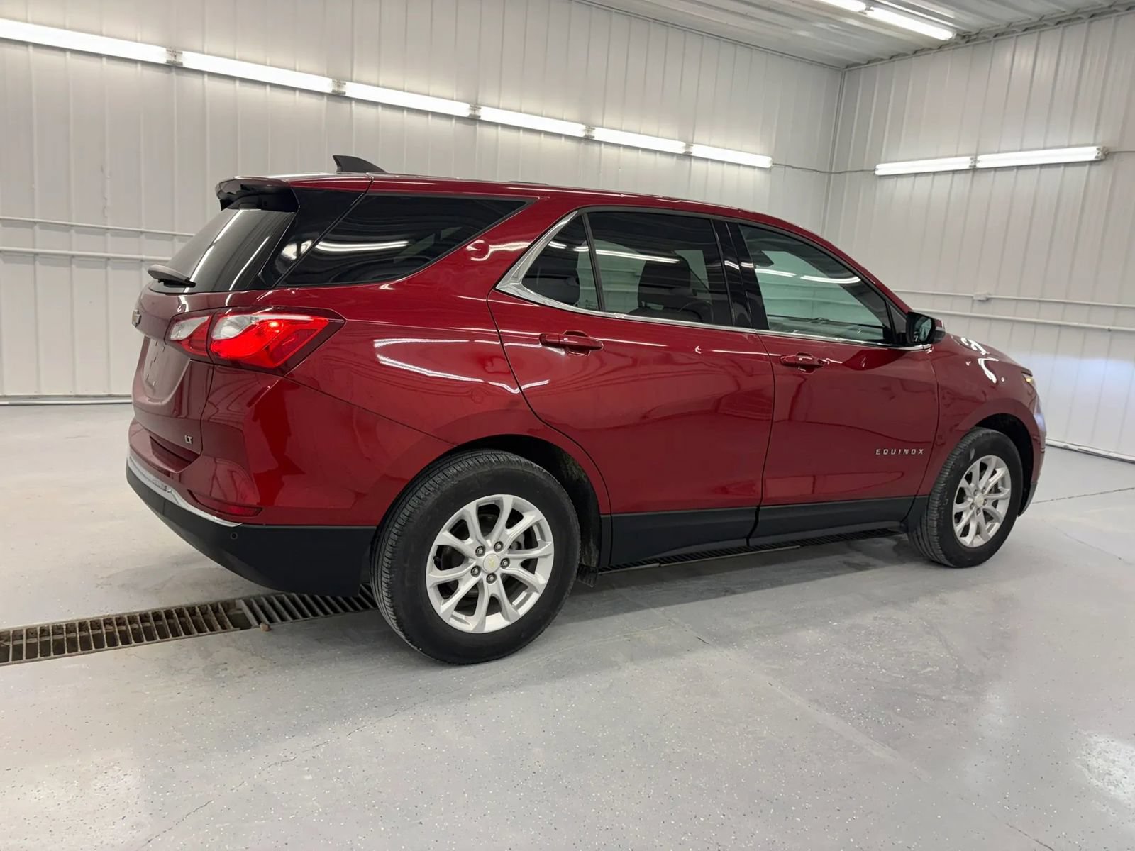 Used 2019 Chevrolet Equinox LT FWD image 4