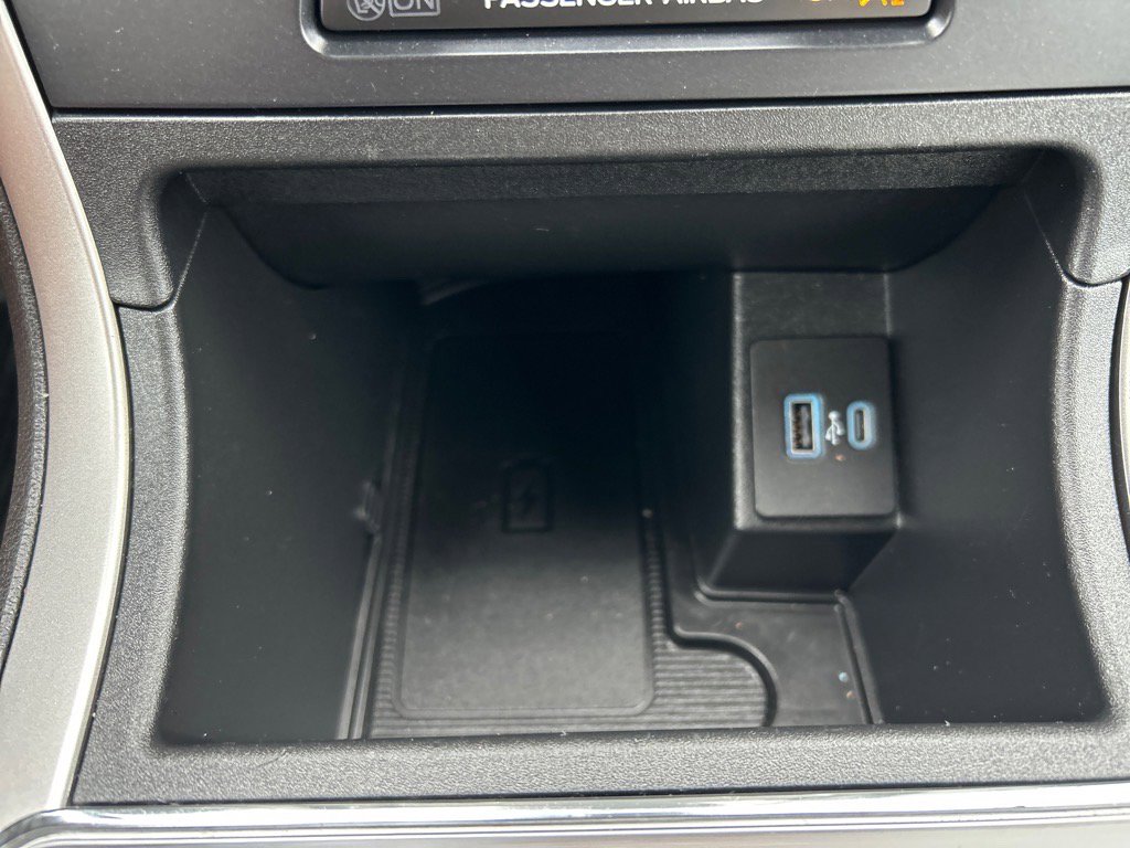 Used 2022 Ford Edge SEL w/ Convenience Package image 30