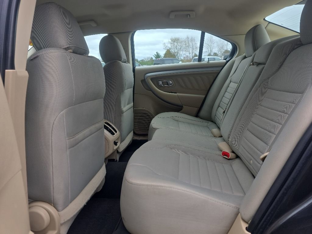 Used 2019 Ford Taurus SE FWD image 14