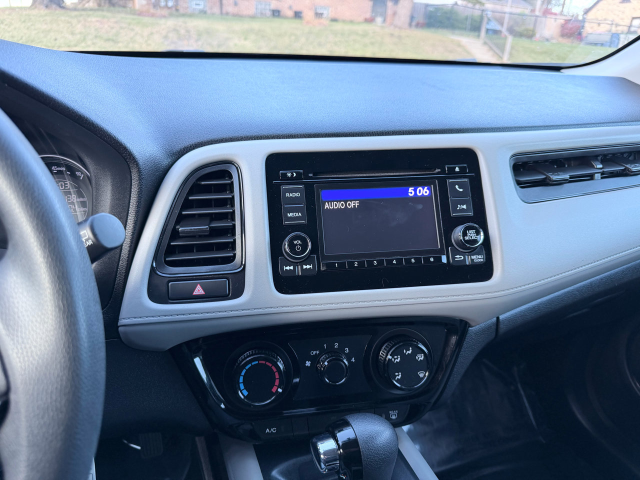 Used 2021 Honda HR-V LX image 13