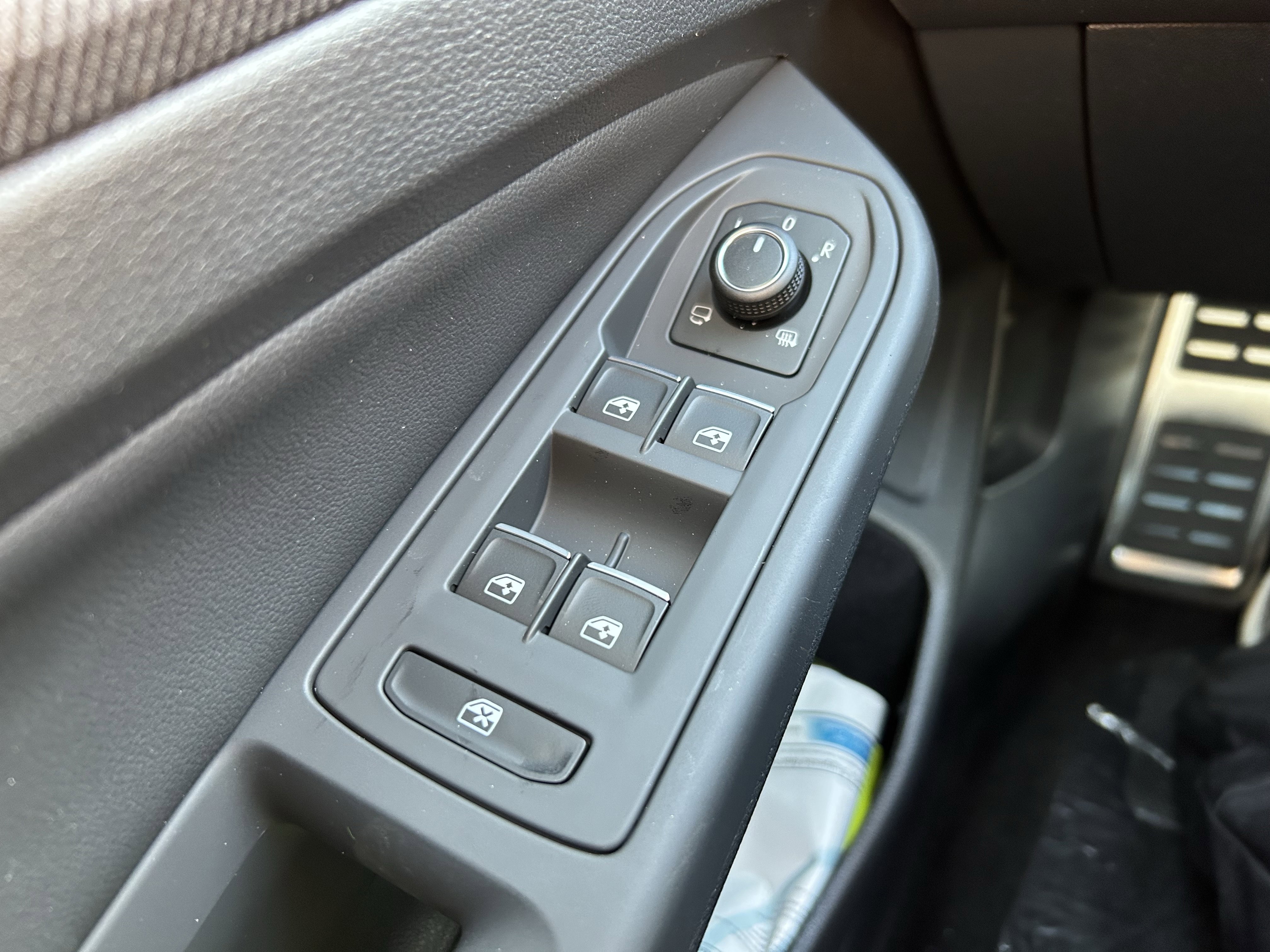 New 2026 Volkswagen Golf 2.0T image 21