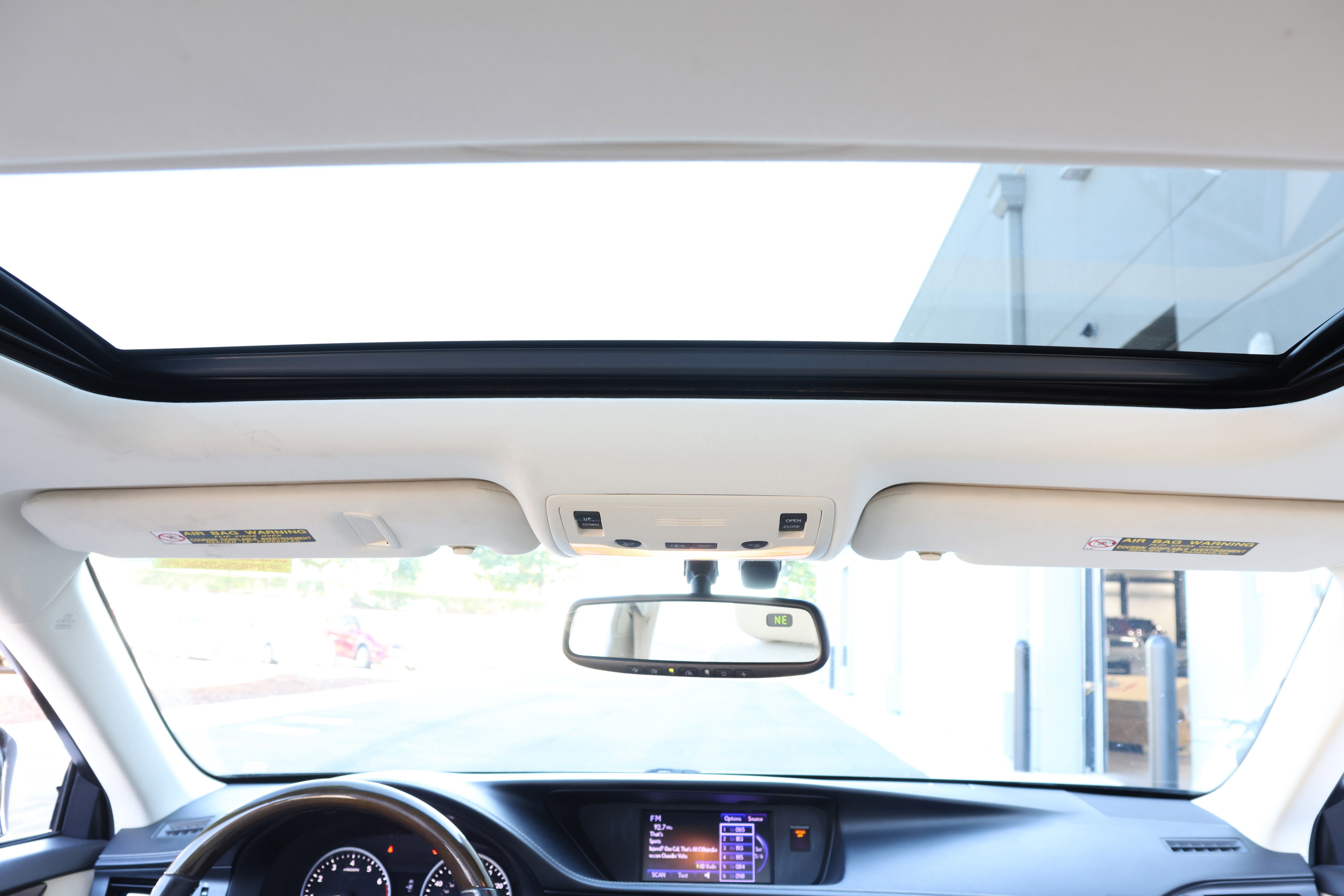 Used 2014 Lexus ES 350 image 32