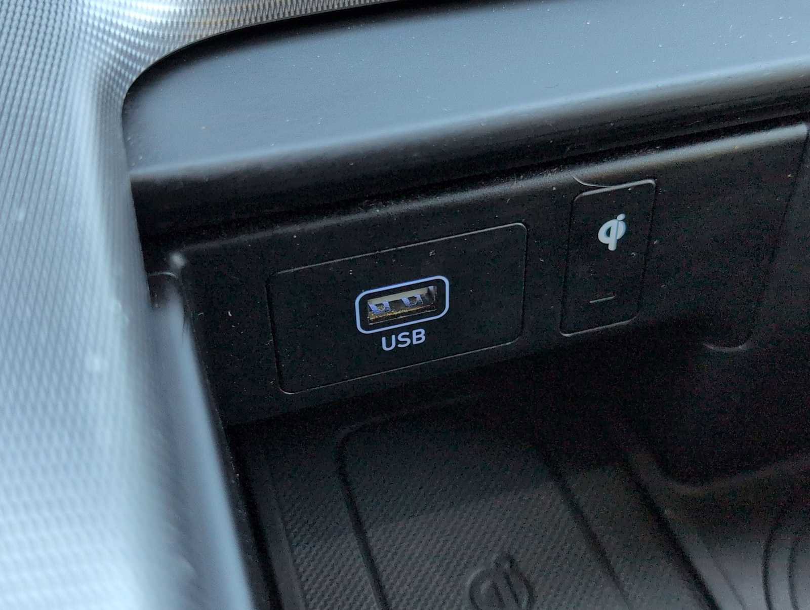 Used 2024 Hyundai Palisade Calligraphy image 30